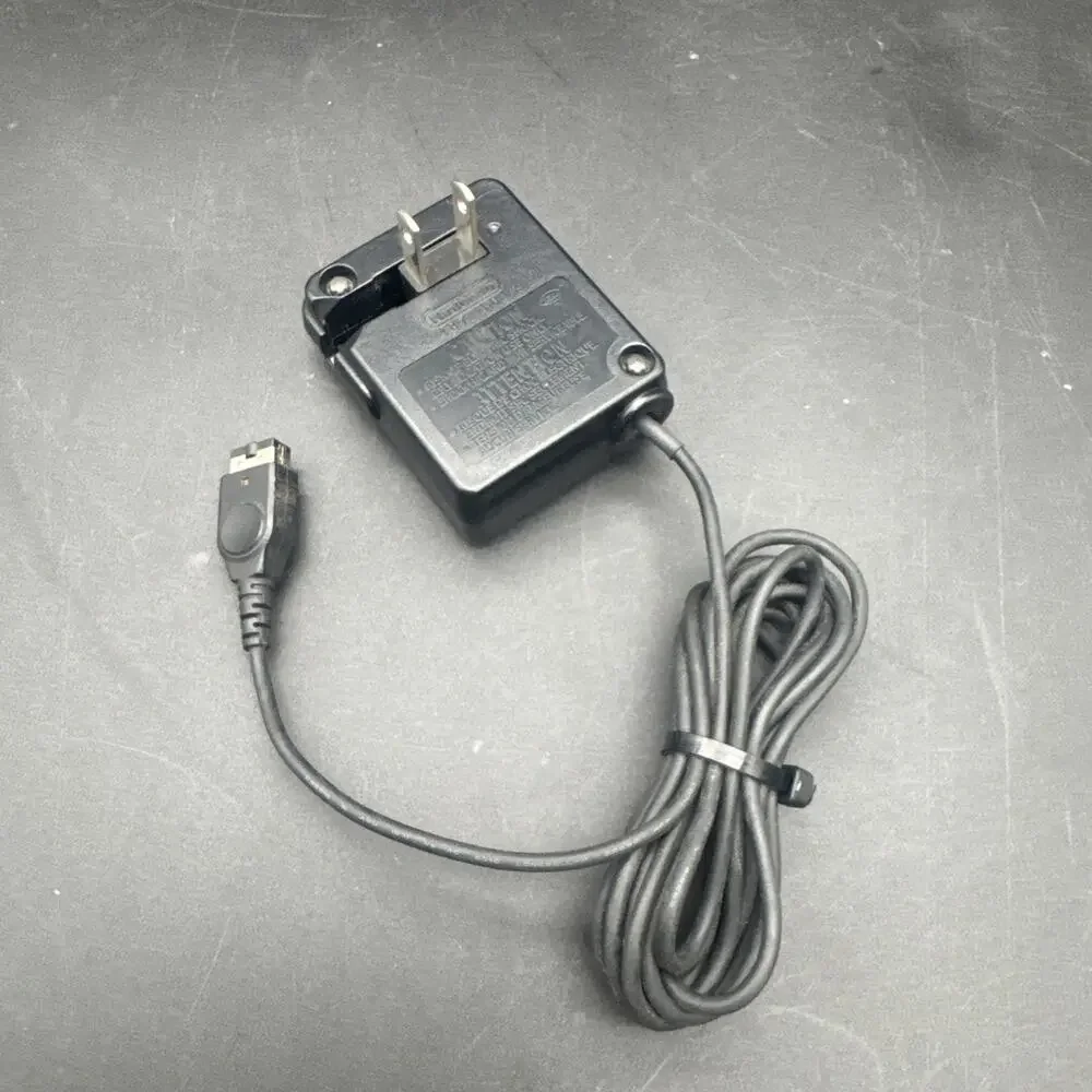 Nintendo Gameboy Advance SP AGS-002 OEM AC Power Adapter Wall Charger Original